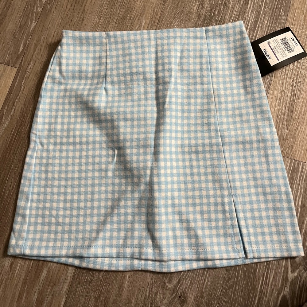 Brand new skirt